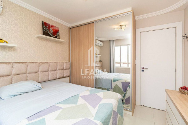 Imagem Casa com 4 Quartos à Venda, 600 m² em Boqueirão - Curitiba Imagem Casa com 4 Quartos à Venda, 600 m² em Boqueirão - Curitiba