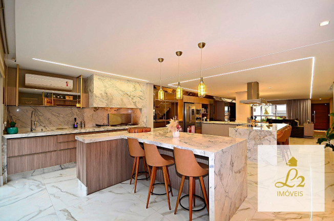 Imagem Casa com 3 Quartos à Venda, 325 m² em Uberaba - Curitiba Imagem Casa com 3 Quartos à Venda, 325 m² em Uberaba - Curitiba