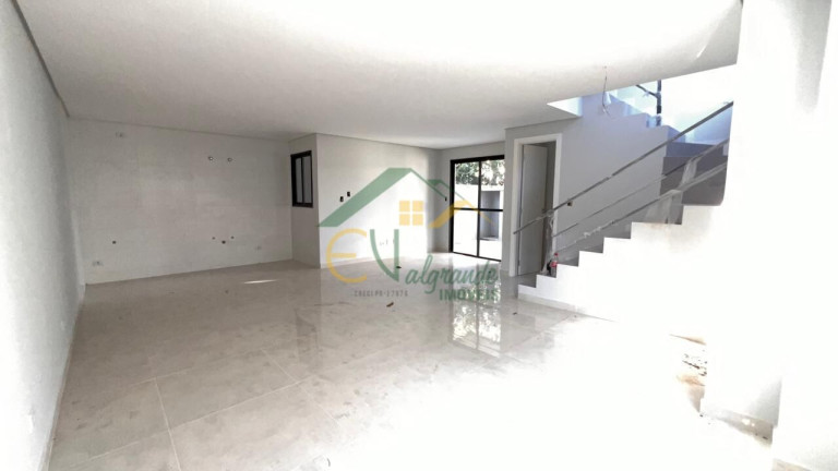 Imagem Sobrado com 3 Quartos à Venda, 105 m² em Uberaba - Curitiba Imagem Sobrado com 3 Quartos à Venda, 105 m² em Uberaba - Curitiba