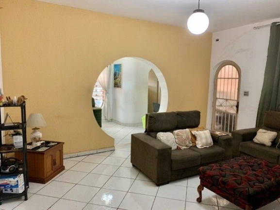 Imagem Casa com 6 Quartos para Alugar, 260 m² em Centro - Taubaté Imagem Casa com 6 Quartos para Alugar, 260 m² em Centro - Taubaté
