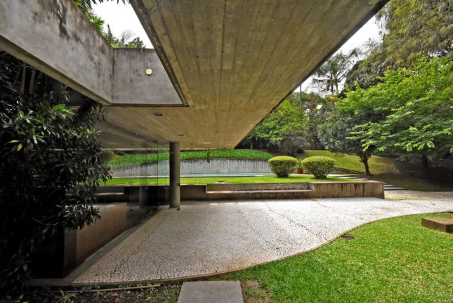 Imagem Casa com 2 Quartos à Venda, 976 m² em Cidade Jardim - São Paulo Imagem Casa com 2 Quartos à Venda, 976 m² em Cidade Jardim - São Paulo