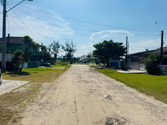 Imagem Casa com 2 Quartos à Venda, 85 m² em Barra Do Sai - Itapoá Imagem Casa com 2 Quartos à Venda, 85 m² em Barra Do Sai - Itapoá