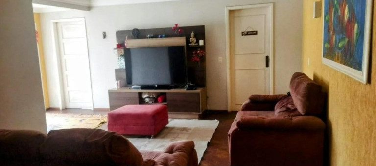 Imagem Casa com 5 Quartos à Venda, 540 m² em Uberaba - Curitiba