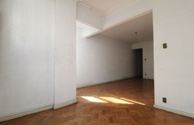 Imagem Imóvel com 2 Quartos à Venda, em Copacabana - Rio De Janeiro Imagem Imóvel com 2 Quartos à Venda, em Copacabana - Rio De Janeiro