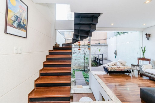 Imagem Casa com 4 Quartos à Venda, 223 m² em Mooca - São Paulo Imagem Casa com 4 Quartos à Venda, 223 m² em Mooca - São Paulo