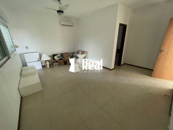 Imagem Casa com 4 Quartos à Venda, 550 m² em Busca Vida - Camaçari Imagem Casa com 4 Quartos à Venda, 550 m² em Busca Vida - Camaçari