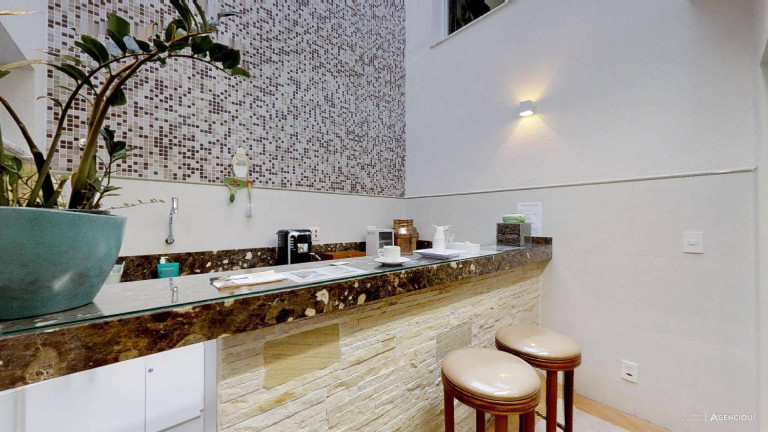 Imagem Casa com 10 Quartos à Venda, 374 m² em Indianópolis - São Paulo