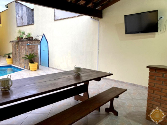 Imagem Casa com 6 Quartos à Venda, 375 m² em Centro - Ubatuba Imagem Casa com 6 Quartos à Venda, 375 m² em Centro - Ubatuba