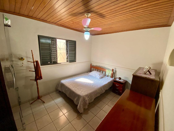 Imagem Casa com 3 Quartos à Venda, 213 m² em Vila Parque Das Américas - Lins