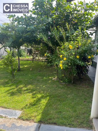 Imagem Casa com 2 Quartos à Venda, 300 m² em Espinheiros - Itajaí