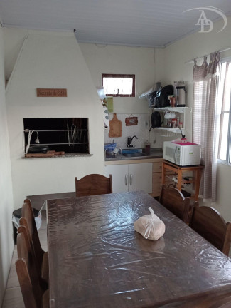 Imagem Casa com 3 Quartos à Venda, 180 m² em Castelo Branco - Rio Grande