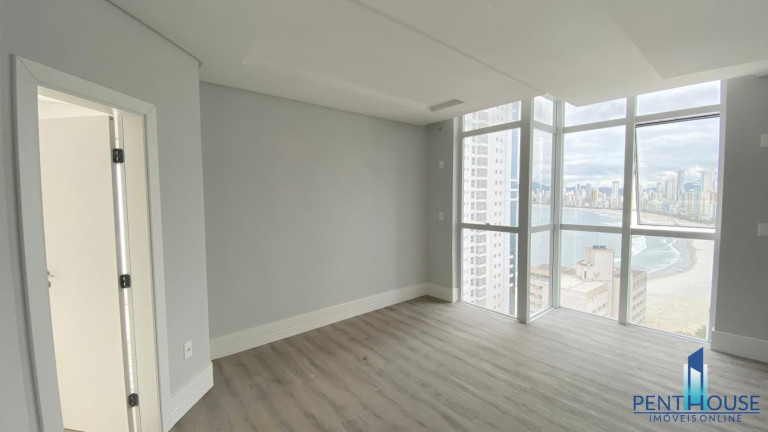 Imagem Apartamento com 3 Quartos à Venda, 133 m² em Pioneiros - Balneário Camboriú Imagem Apartamento com 3 Quartos à Venda, 133 m² em Pioneiros - Balneário Camboriú