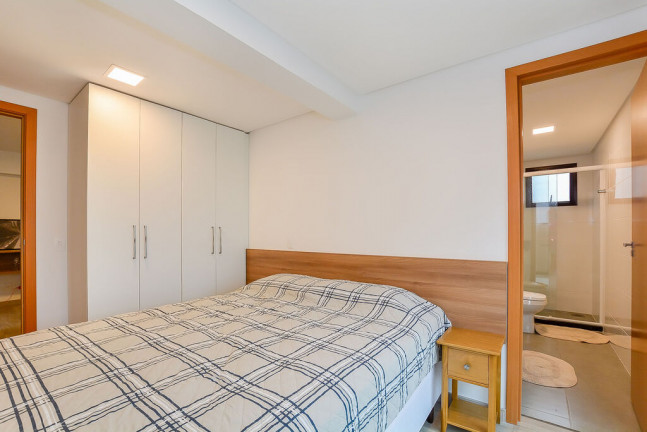 Imagem Apartamento com 1 Quarto à Venda, 48 m² em água Verde - Curitiba