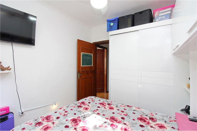 Imagem Imóvel com 3 Quartos à Venda, em Teresópolis - Porto Alegre Imagem Imóvel com 3 Quartos à Venda, em Teresópolis - Porto Alegre