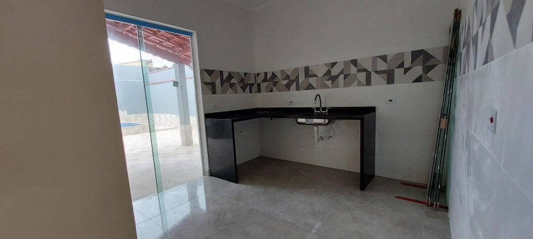 Imagem Casa com 2 Quartos à Venda, 175 m² em Florida Mirim - Mongaguá Imagem Casa com 2 Quartos à Venda, 175 m² em Florida Mirim - Mongaguá