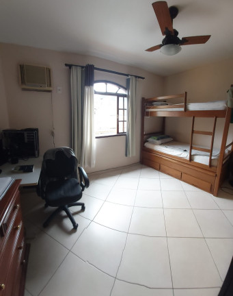 Imagem Casa com 4 Quartos à Venda, em Campo Grande - Rio De Janeiro Imagem Casa com 4 Quartos à Venda, em Campo Grande - Rio De Janeiro