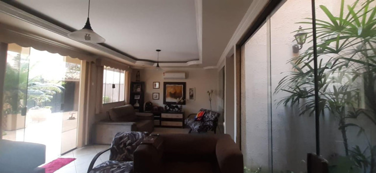 Imagem Casa com 3 Quartos à Venda, 195 m² em Campo Grande - Rio De Janeiro Imagem Casa com 3 Quartos à Venda, 195 m² em Campo Grande - Rio De Janeiro