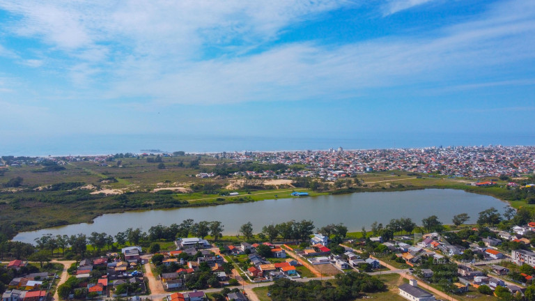 Imagem Terreno à Venda, 550 m² em Lagoa Dos Freitas - Balneário Rincão Imagem Terreno à Venda, 550 m² em Lagoa Dos Freitas - Balneário Rincão