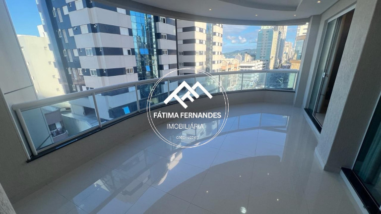 Imagem Apartamento com 4 Quartos à Venda, 268 m² em Meia Praia - Itapema