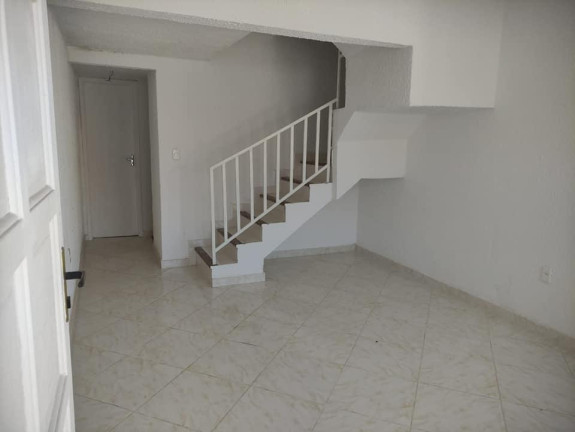 Imagem Casa com 2 Quartos à Venda, em Campo Grande - Rio De Janeiro Imagem Casa com 2 Quartos à Venda, em Campo Grande - Rio De Janeiro