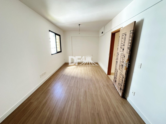Imagem Imóvel com 3 Quartos à Venda, 162 m² em Norte (águas Claras) - Brasília Imagem Imóvel com 3 Quartos à Venda, 162 m² em Norte (águas Claras) - Brasília