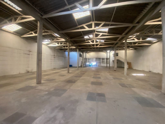 Imagem Galpão para Alugar, 1.700 m² em Centro - Suzano