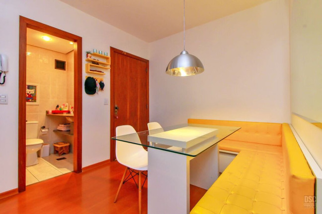 Imagem Apartamento com 2 Quartos à Venda, 60 m² em Cristal - Porto Alegre