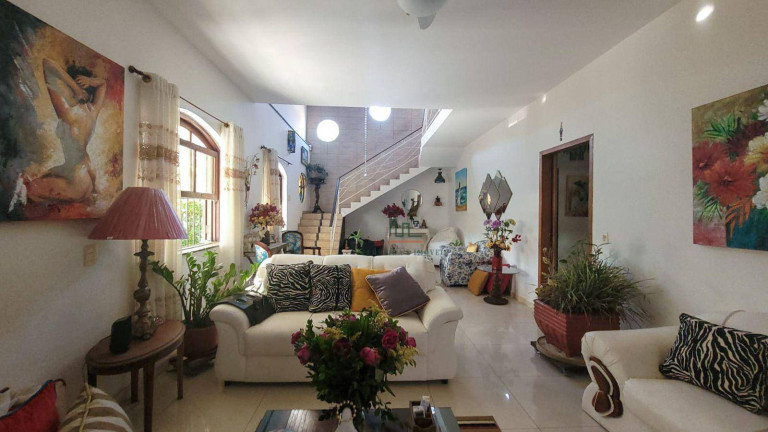 Imagem Casa com 4 Quartos à Venda, 321 m² em Itaipu - Niterói