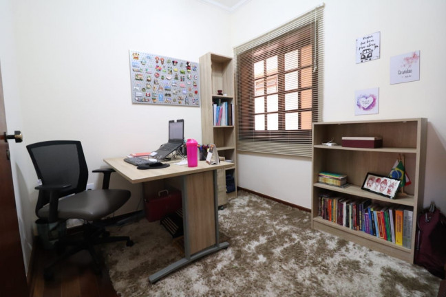 Imagem Sobrado com 3 Quartos à Venda, 255 m² em Cidade Universitária - Campinas