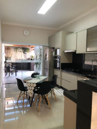 Imagem Casa com 3 Quartos à Venda, 160 m² em Villa Branca - Jacareí Imagem Casa com 3 Quartos à Venda, 160 m² em Villa Branca - Jacareí