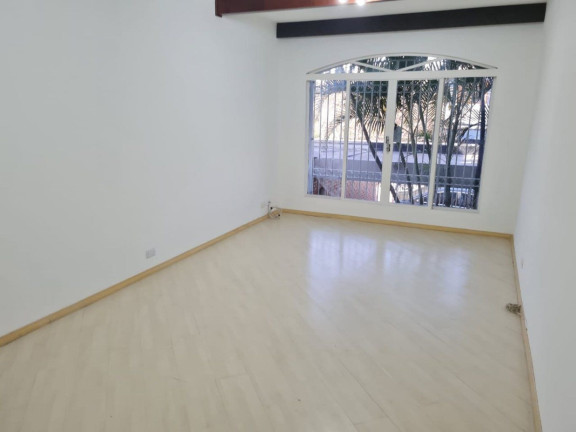 Casa com 2 Quartos para Alugar, 159 m² em Alto De Pinheiros - São Paulo