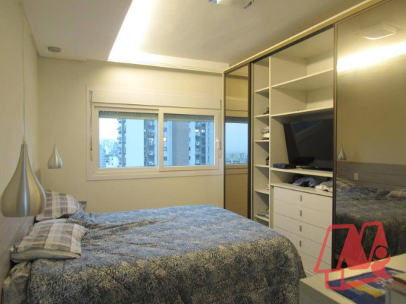 Imagem Apartamento com 3 Quartos para Alugar, 130 m² em Petrópolis - Porto Alegre Imagem Apartamento com 3 Quartos para Alugar, 130 m² em Petrópolis - Porto Alegre