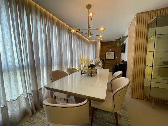 Apartamento com 3 Quartos à Venda, 103 m² em Centro - Balneário Camboriú