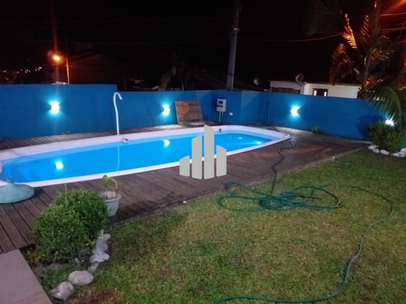 Imagem Casa com 3 Quartos à Venda, 140 m² em Centenário - Torres