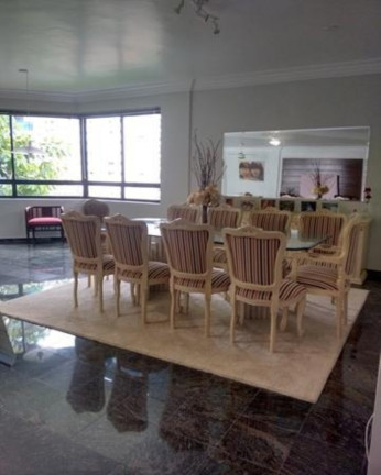 Imagem Apartamento com 3 Quartos à Venda, 188 m² em Pitangueiras - Guarujá
