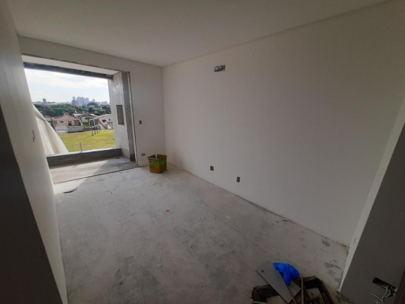 Imagem Apartamento com 3 Quartos à Venda, 76 m² em Capão Raso - Curitiba