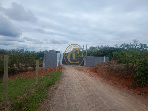 Imagem Chácara à Venda, em Chácaras Santa Maria - Jacareí Imagem Chácara à Venda, em Chácaras Santa Maria - Jacareí