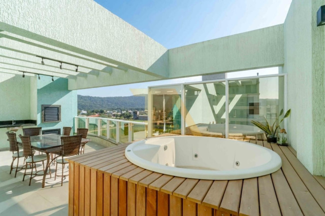 Imagem Apartamento com 3 Quartos à Venda, em Mariscal - Bombinhas Imagem Apartamento com 3 Quartos à Venda, em Mariscal - Bombinhas