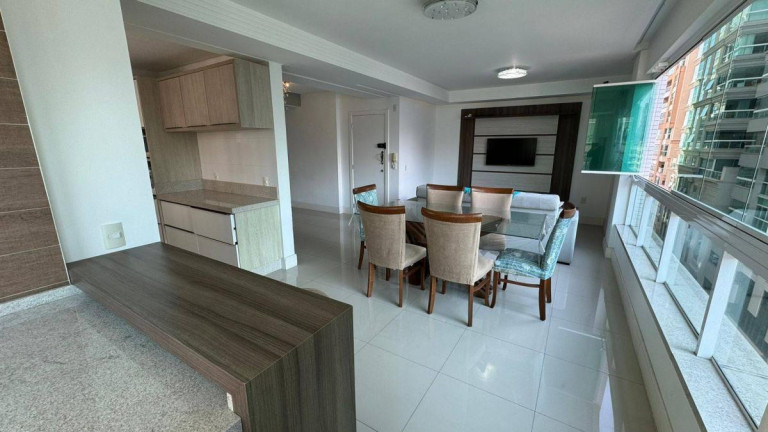 Imagem Apartamento com 3 Quartos à Venda, 105 m² em Meia Praia - Itapema