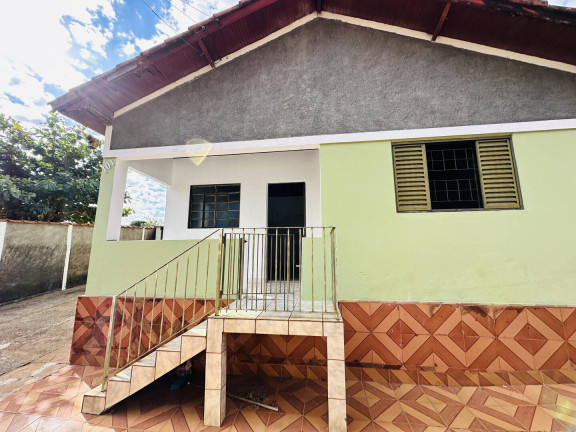 Imagem Casa com 3 Quartos à Venda, 375 m² em São Manuel Imagem Casa com 3 Quartos à Venda, 375 m² em São Manuel