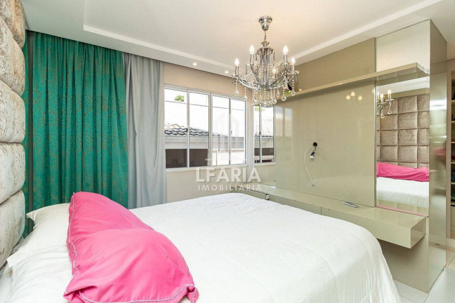 Imagem Casa com 4 Quartos à Venda, 600 m² em Boqueirão - Curitiba Imagem Casa com 4 Quartos à Venda, 600 m² em Boqueirão - Curitiba