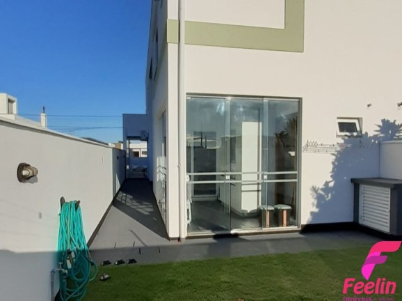Imagem Casa com 3 Quartos à Venda, 145 m² em Ribeirão Da Ilha - Florianópolis Imagem Casa com 3 Quartos à Venda, 145 m² em Ribeirão Da Ilha - Florianópolis