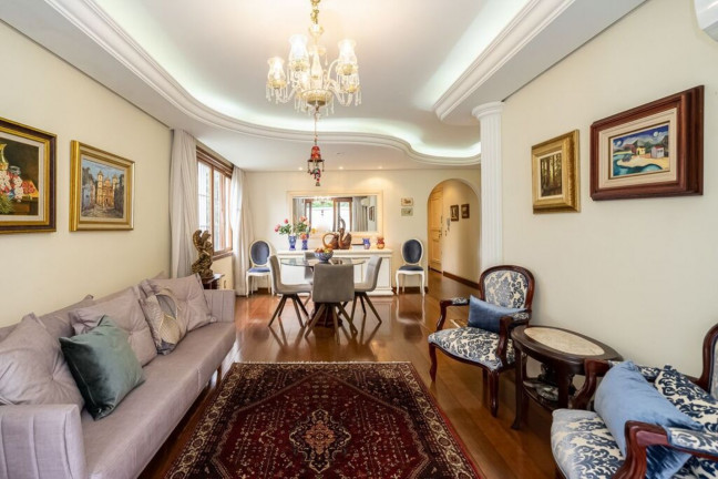 Imagem Imóvel com 3 Quartos à Venda, 131 m² em Higienópolis - Porto Alegre Imagem Imóvel com 3 Quartos à Venda, 131 m² em Higienópolis - Porto Alegre