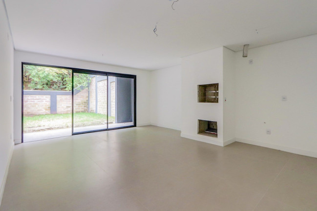 Imagem Casa com 3 Quartos à Venda, 210 m² em Chácara Das Pedras - Porto Alegre Imagem Casa com 3 Quartos à Venda, 210 m² em Chácara Das Pedras - Porto Alegre