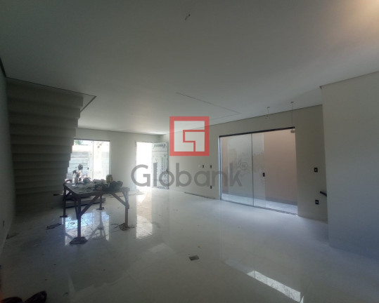 Imagem Casa com 3 Quartos à Venda, 333 m² em Ibituruna - Montes Claros