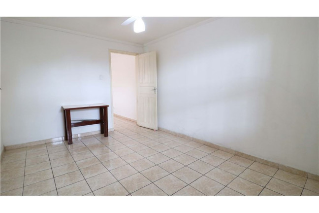 Imagem Casa com 2 Quartos à Venda,  em Campo Limpo - São Paulo