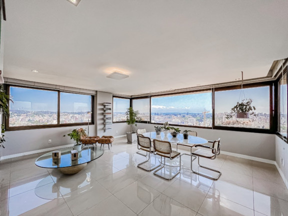 Imóvel com 3 Quartos à Venda, 168 m² em Rio Branco - Porto Alegre