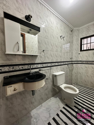 Imagem Sobrado com 4 Quartos à Venda, 127 m² em Centro - Ubatuba Imagem Sobrado com 4 Quartos à Venda, 127 m² em Centro - Ubatuba