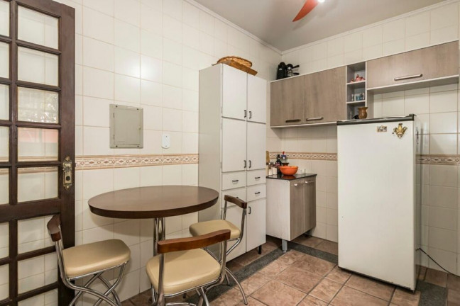 Imagem Imóvel com 3 Quartos à Venda,  em Cavalhada - Porto Alegre