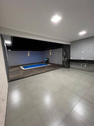 Imagem Casa com 3 Quartos à Venda, 300 m² em Residencial Jardim Canedo Iii - Senador Canedo